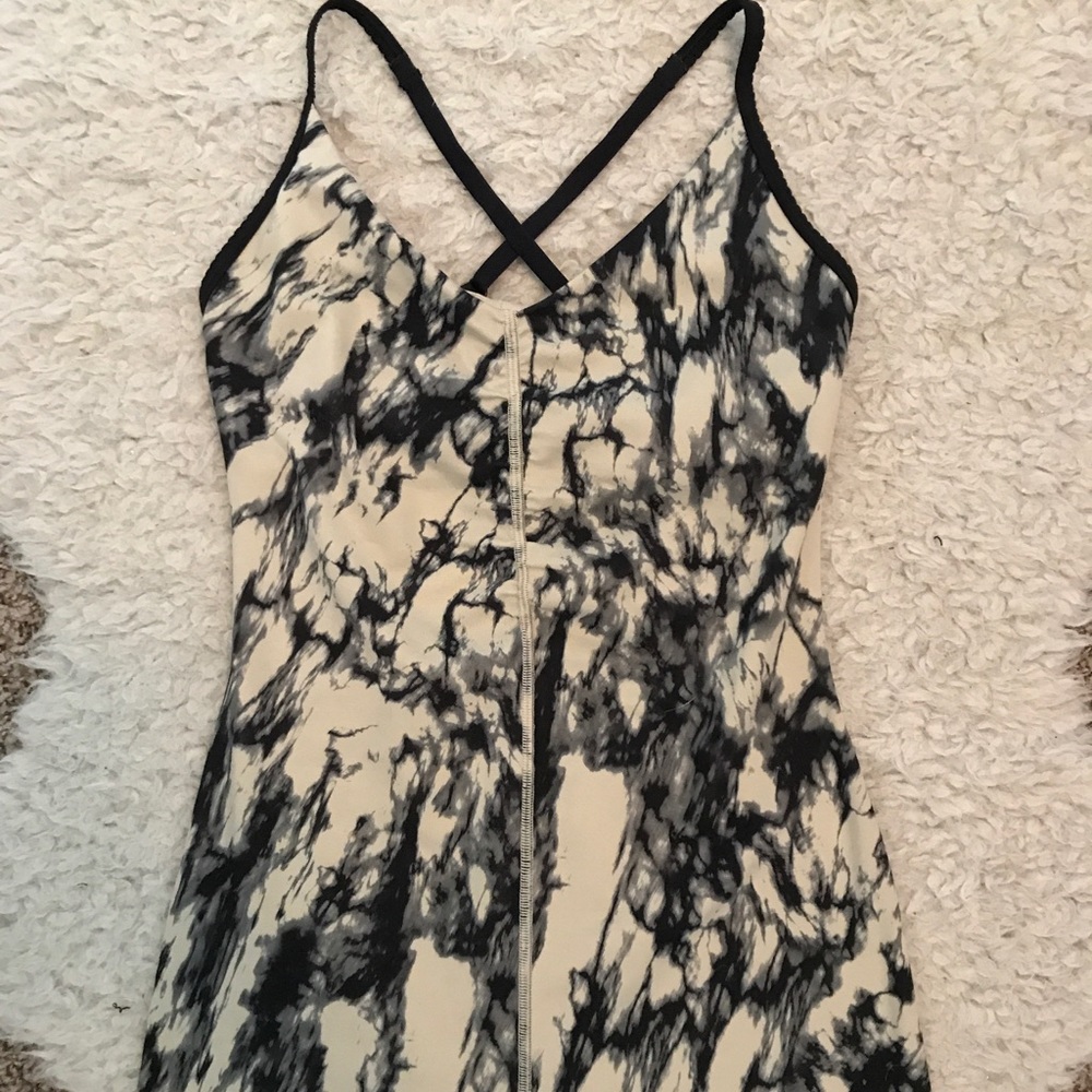 Lululemon tie dye marble tank size 4